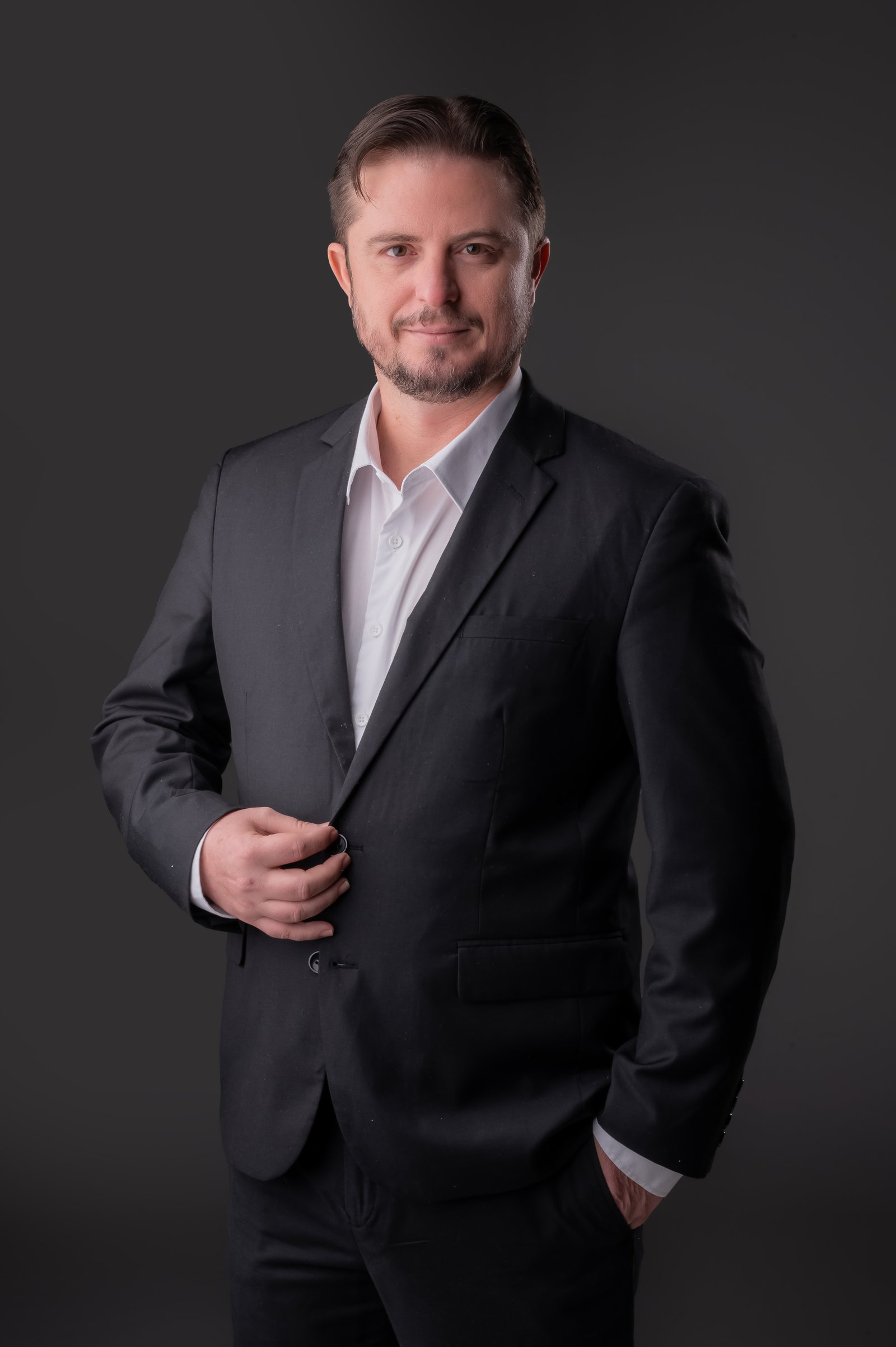 Dr. Daniel Schafer